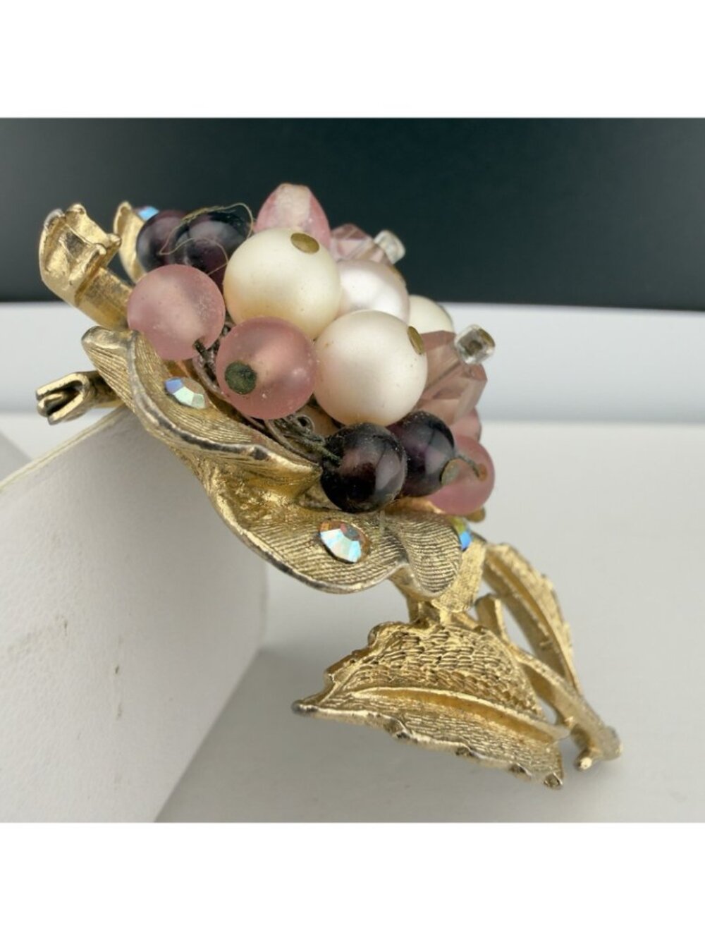 Vintage Coro Floral Brooch Rhinestone Faux Pearls AB Purple Bouquet Glass Bead - Picture 6 of 10
